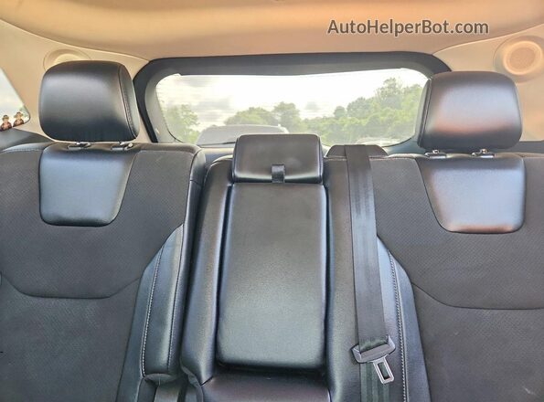 2FMPK4AP7JBB61453 2018 FORD EDGE Silver Vista de los asientos traseros