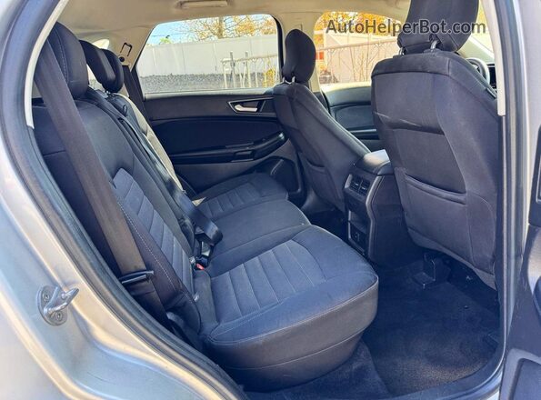 2FMPK4G90HBB08063 2017 FORD EDGE Серебряный Вид спереди