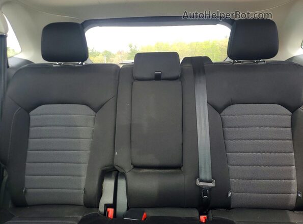 2FMPK4G91GBC33491 2016 FORD EDGE Silver Rear seats view