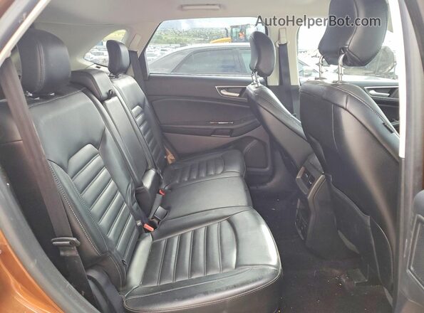 2FMPK4J86HBB46557 2017 FORD EDGE Оранжевый Вид задней части салона