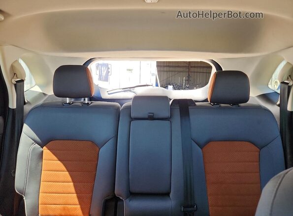 2FMPK4J94JBB24720 2018 FORD EDGE Фиолетовый Вид задних сидений