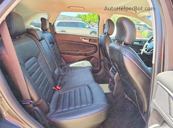 2FMPK4J95KBB38384 2019 FORD EDGE Gray Widok wnętrza z tyłu