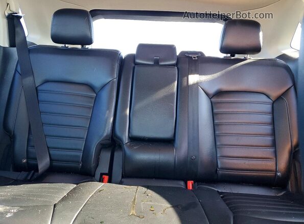 2FMPK4J97KBB39746 2019 FORD EDGE Silver Widok tylnych siedzeń