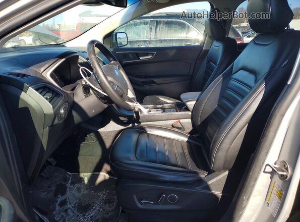 2FMPK4J97KBB39746 2019 FORD EDGE Silver Widok wnętrza z przodu