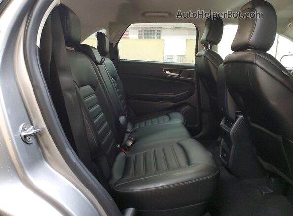 2FMPK4J97NBA28392 2022 FORD EDGE Серебряный Вид задней части салона