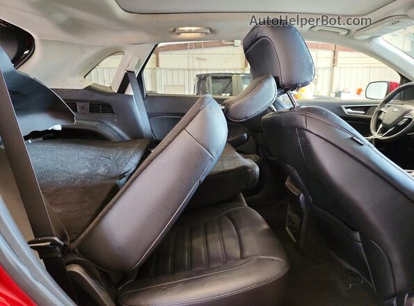 2FMPK4J97RBA45151 2024 FORD EDGE Red Vista interior trasera