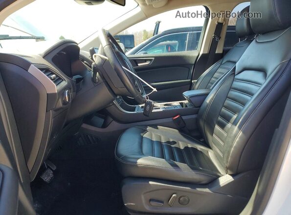 2FMPK4J97RBA82460 2024 FORD EDGE White Vista interior delantera