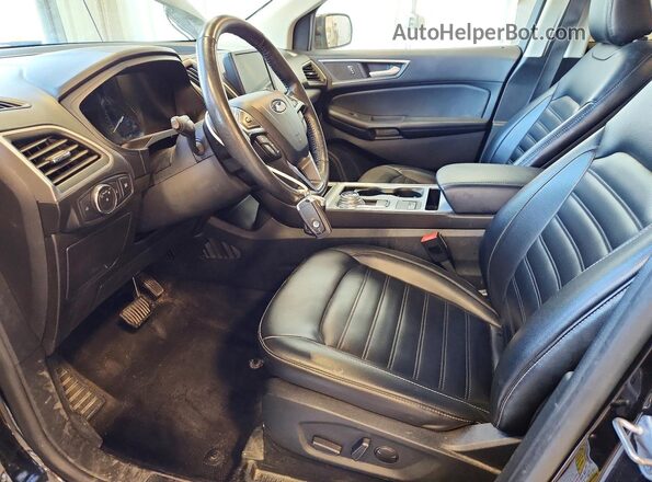 2FMPK4J98NBA13688 2022 FORD EDGE Черный Вид салона спереди