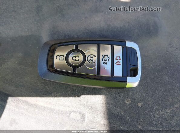 2FMPK4K83HBC68551 2017 FORD EDGE Белый Вид панели приборов