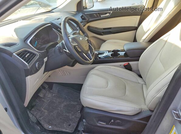 2FMPK4K84HBB10641 2017 FORD EDGE Silver Widok wnętrza z przodu