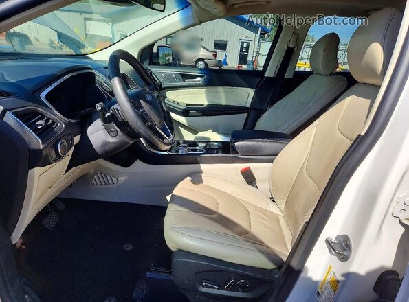 2FMPK4K90KBC00479 2019 FORD EDGE White Front interior view