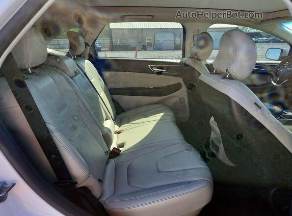 2FMPK4K90KBC00479 2019 FORD EDGE White Rear interior view