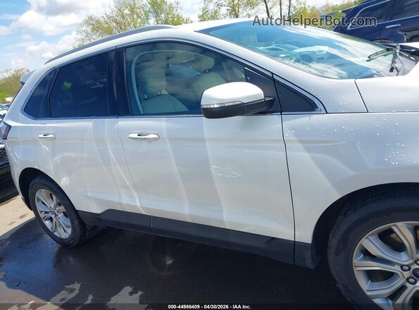 2FMPK4K92NBA83590 2022 FORD EDGE White Widok wnętrza z tyłu