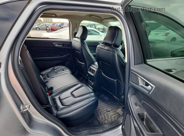 2FMPK4K98NBA33731 2022 FORD EDGE Silver Widok tylnych siedzeń