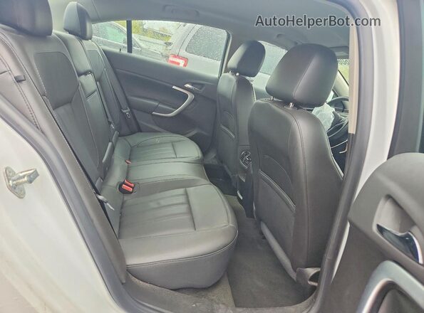 2G4GK5EX6G9208181 2016 BUICK REGAL White Vista de los asientos traseros
