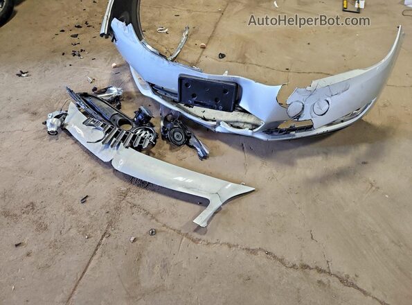 2G4GL5EX0H9132830 2017 BUICK REGAL Серебряный Вид подкапотного пространства