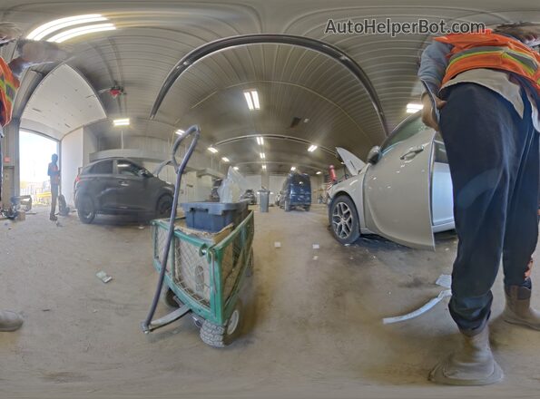 2G4GL5EX0H9132830 2017 BUICK REGAL Серебряный Панорамный вид салона 360°