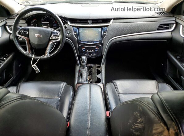 2G61U5S30J9155154 2018 CADILLAC XTS Черный Вид панели приборов