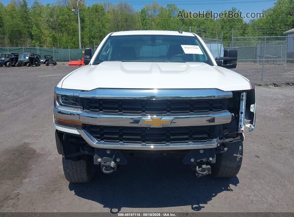 2GCVKRECXJ1100829 2018 CHEVROLET SILVERADO White Սարքավորումների վահանակի տեսք