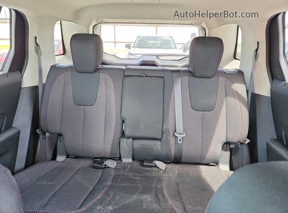 2GKALMEK8G6138002 2016 GMC TERRAIN White Widok tylnych siedzeń