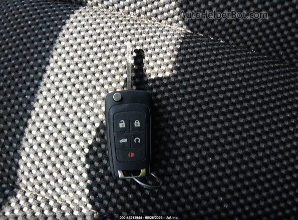 2GNALCEK6H1576299 2017 CHEVROLET EQUINOX Красный Вид панели приборов