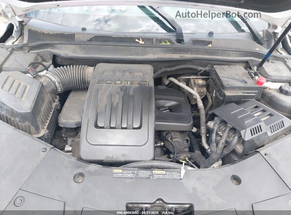 2GNALCEK8H1542820 2017 CHEVROLET EQUINOX Белый Вид сзади
