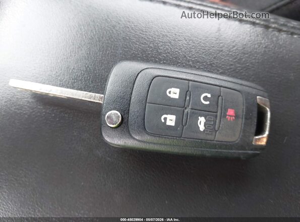2GNFLFEK0H6218111 2017 CHEVROLET EQUINOX Красный Вид панели приборов