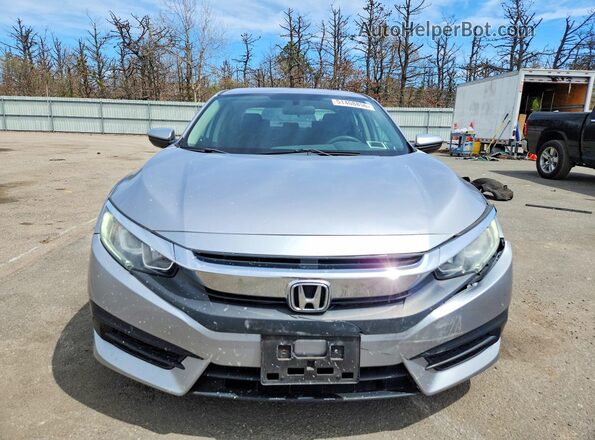 2HGFC2F51JH553755 2018 HONDA CIVIC Серебряный Вид спереди