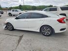 2018 Honda Civic Lx Белый vin: 2HGFC2F55JH591795