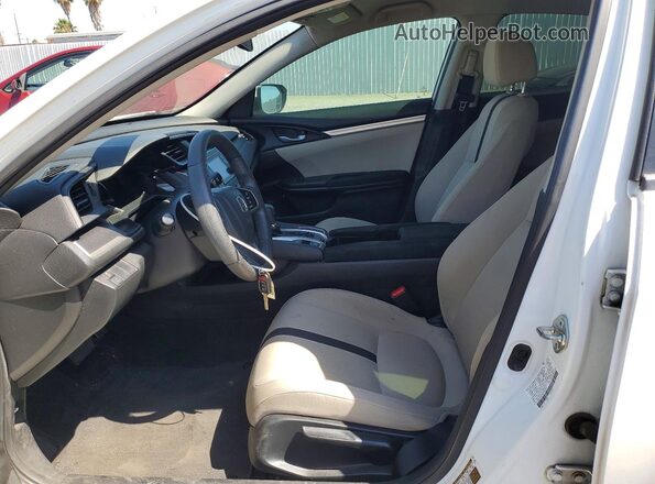 2HGFC2F56JH543027 2018 HONDA CIVIC Белый Вид салона спереди