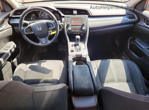 2HGFC2F5XJH597589 2018 HONDA CIVIC Red Вид панелі приладів