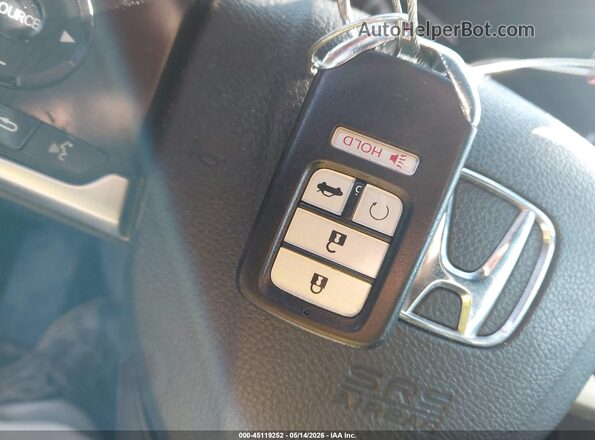 2HGFC4B00GH307164 2016 HONDA CIVIC Серебряный Вид панели приборов