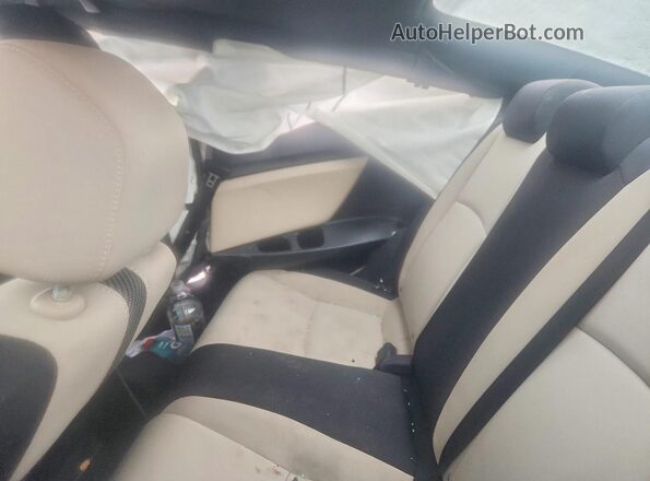 2HGFC4B07HH306661 2017 HONDA CIVIC Белый Вид задних сидений