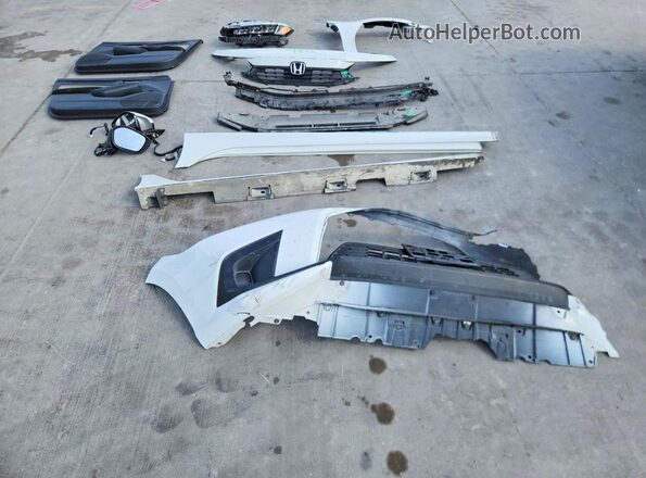 2HGFE2F21NH539764 2022 HONDA CIVIC White Widok komory silnika