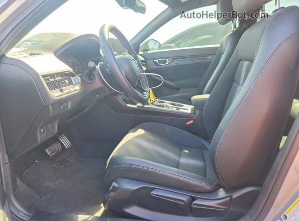 2HGFE2F50SH570574 2025 HONDA CIVIC Silver Widok wnętrza z przodu