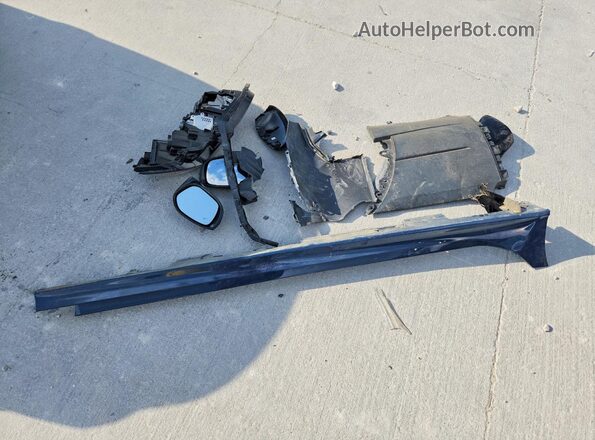 2HGFE2F52TH533947 2026 HONDA CIVIC Blue ძრავის განყოფილების ხედი