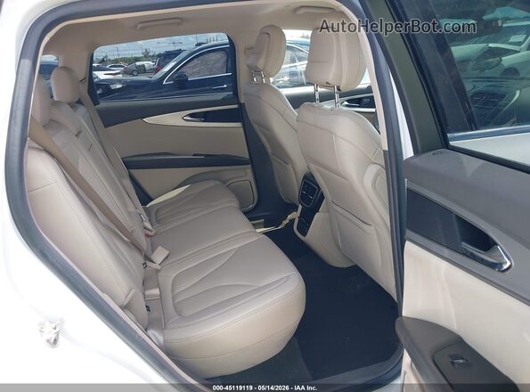2LMPJ6J91LBL33497 2020 LINCOLN NAUTILUS White Widok naklejki z numerem VIN