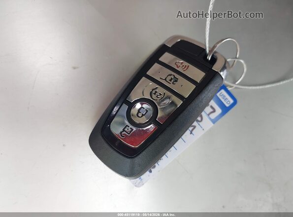 2LMPJ6J91LBL33497 2020 LINCOLN NAUTILUS White Widok deski rozdzielczej