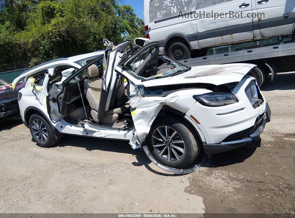 2LMPJ6J97NBL14441 2022 LINCOLN NAUTILUS White Vista interior trasera