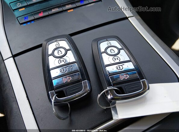 2LMPJ6K91LBL13183 2020 LINCOLN NAUTILUS Blue Vista del salpicadero