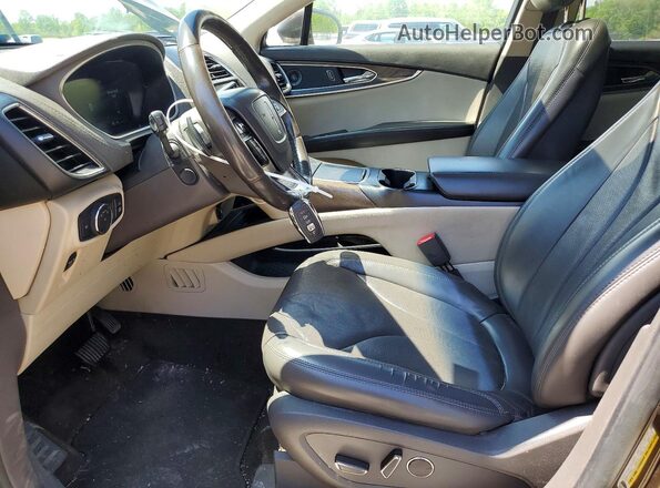 2LMPJ6L91KBL42485 2019 LINCOLN NAUTILUS Коричневый Вид салона спереди