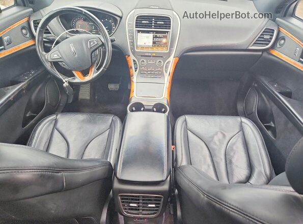 2LMPJ6LP5HBL18388 2017 LINCOLN MKX White Вид панелі приладів