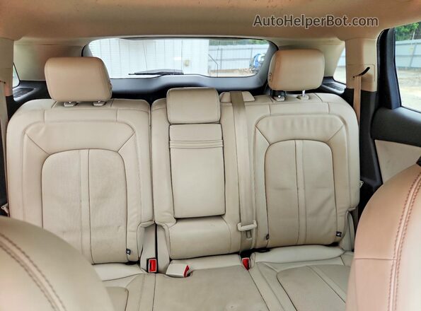 2LMPJ6LR0JBL43190 2018 LINCOLN MKX Белый Вид задних сидений