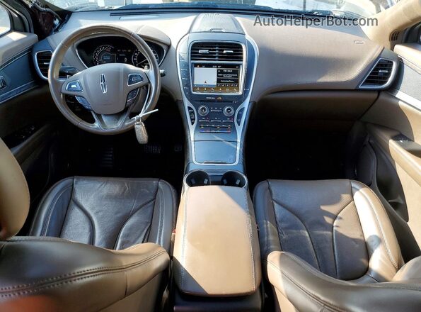 2LMPJ6LR8HBL29631 2017 LINCOLN MKX Бордовый Вид панели приборов