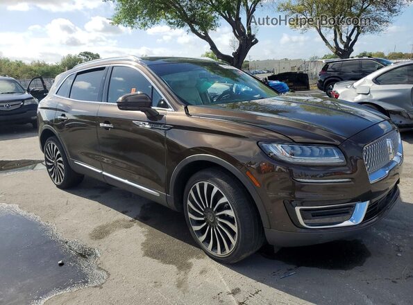 2LMPJ7J93KBL45672 2019 LINCOLN NAUTILUS Коричневый Передняя правая четверть