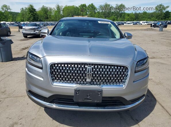2LMPJ8J95MBL13847 2021 LINCOLN NAUTILUS Silver Widok z przodu