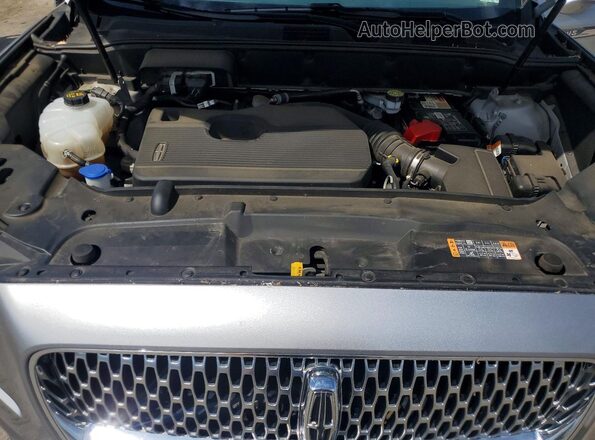2LMPJ8J95MBL13847 2021 LINCOLN NAUTILUS Silver Widok komory silnika