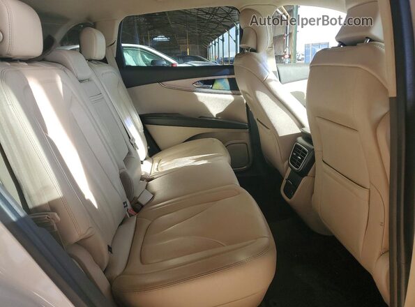 2LMPJ8JR6JBL30524 2018 LINCOLN MKX Белый Вид задних сидений
