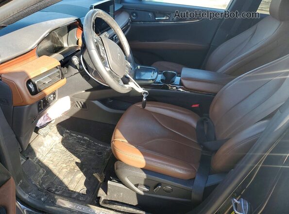 2LMPJ8KP3PBL23942 2023 LINCOLN NAUTILUS Черный Вид салона спереди