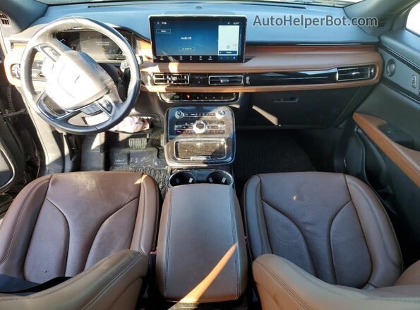 2LMPJ8KP3PBL23942 2023 LINCOLN NAUTILUS Черный Вид панели приборов